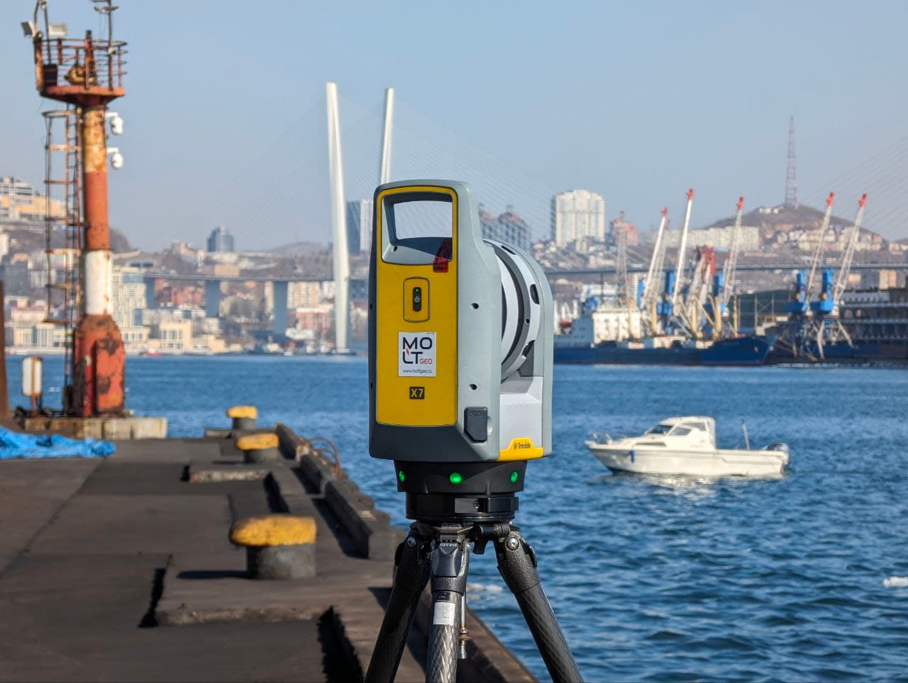 Trimble X7