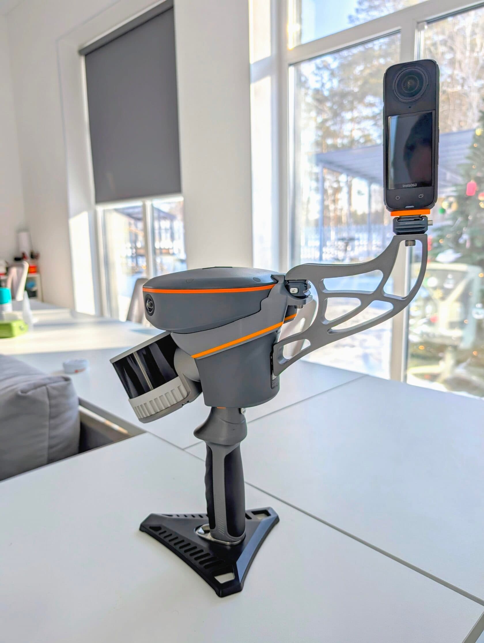 Крепление камеры Insta360 X4